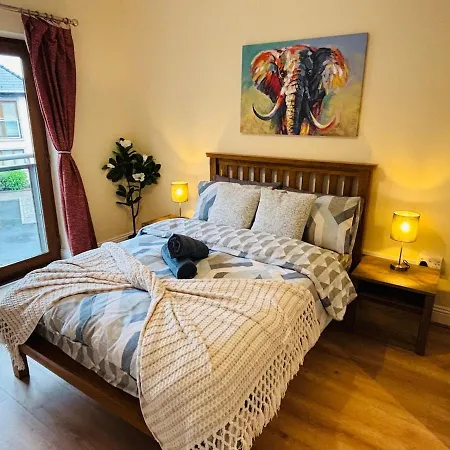بيت للعطل Harbourview House Killaloes Newest كيلالوي