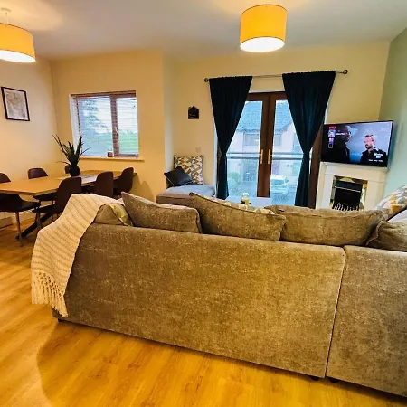 بيت للعطل Harbourview House Killaloes Newest كيلالوي